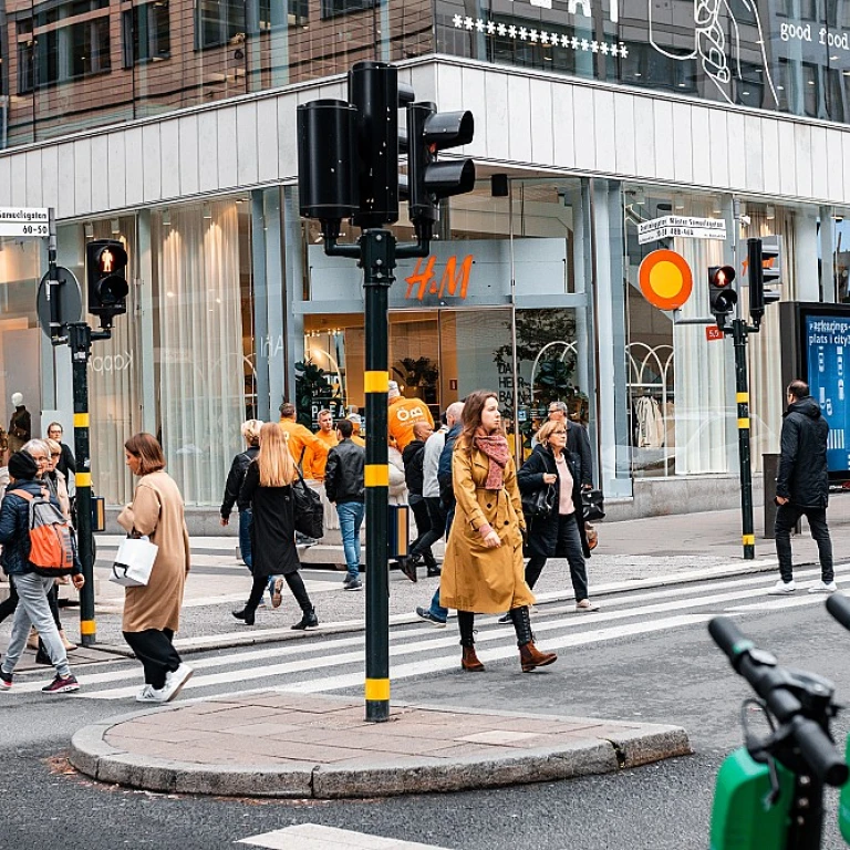 Navigating the Path to Becoming an Influencer Intern at a Digital Talent Management Company